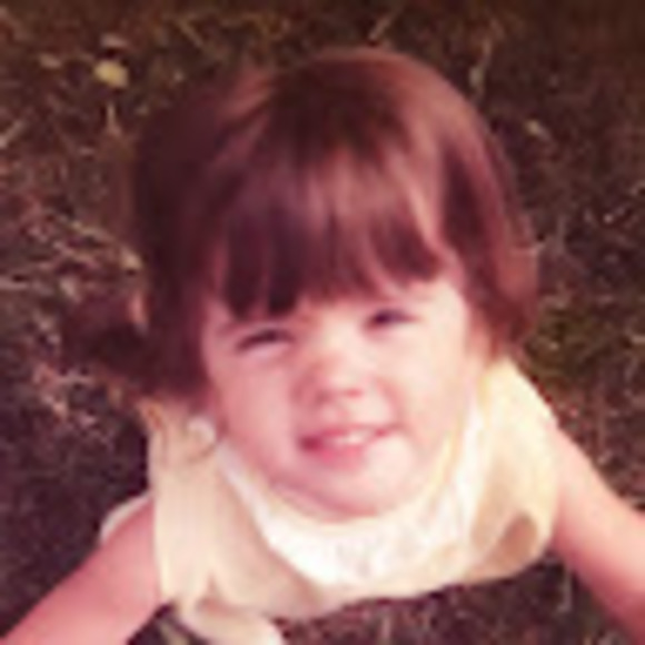 Meet your Posher, Bridget - Picture 1 of 1